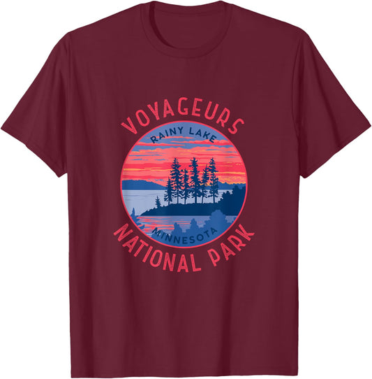 Voyageurs National Park Rainy Lake Retro Distressed Circle T-Shirt - T-Shirt | Maroon