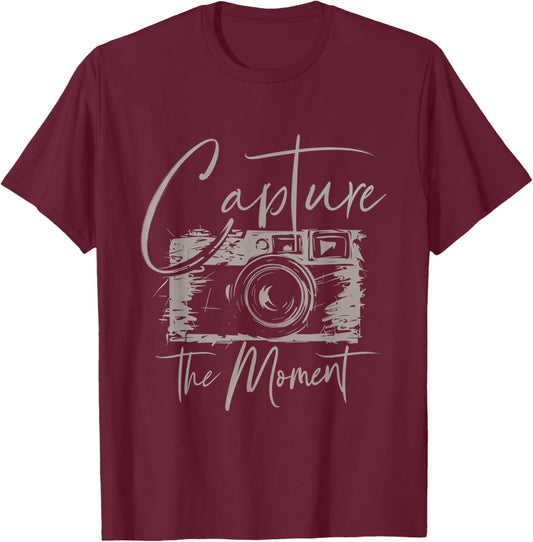 Capture The Moment Photography Camera Photographer Art T-Shirt - T-Shirt | Maroon