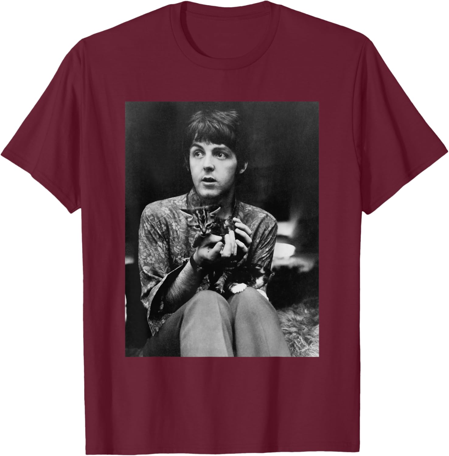 The Beatles Paul McCartney SGT Pepper's Era 1967 T-Shirt - T-Shirt | Maroon