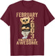 Février 2003 23e Anniversaire 2026 Femmes 23 Ans Ours en Peluche T-Shirt - T-Shirt | Maroon