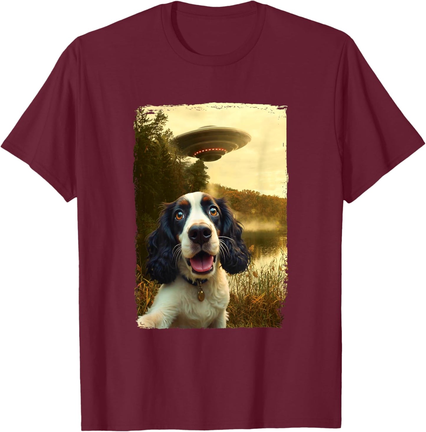 Funny English Cocker Spaniel Dog UFO Encounter Selfie Aliens T-Shirt - T-Shirt | Maroon