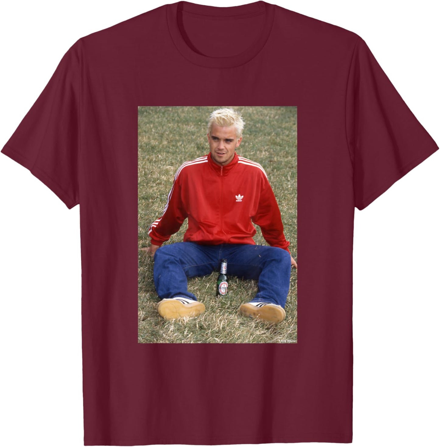 Robbie Williams of Take That in 1995 by Andy Willsher T-Shirt - T-Shirt | Maroon