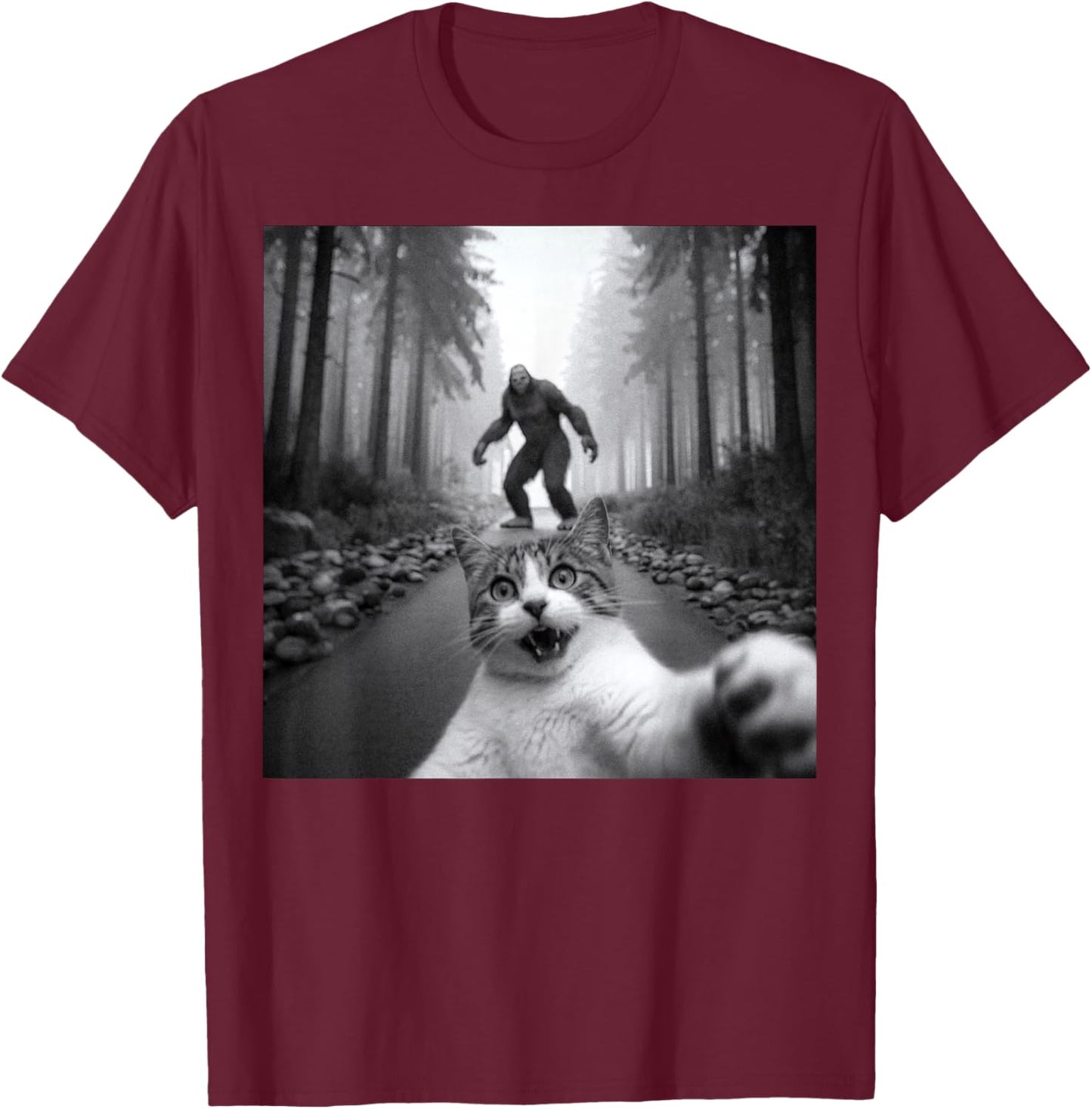 Funny Surprised Scared Cat Selfie With Sasquatch Bigfoot T-Shirt - T-Shirt | Maroon
