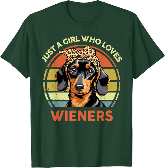 Wiener Dog Mom T-Shirt - T-Shirt | Forest