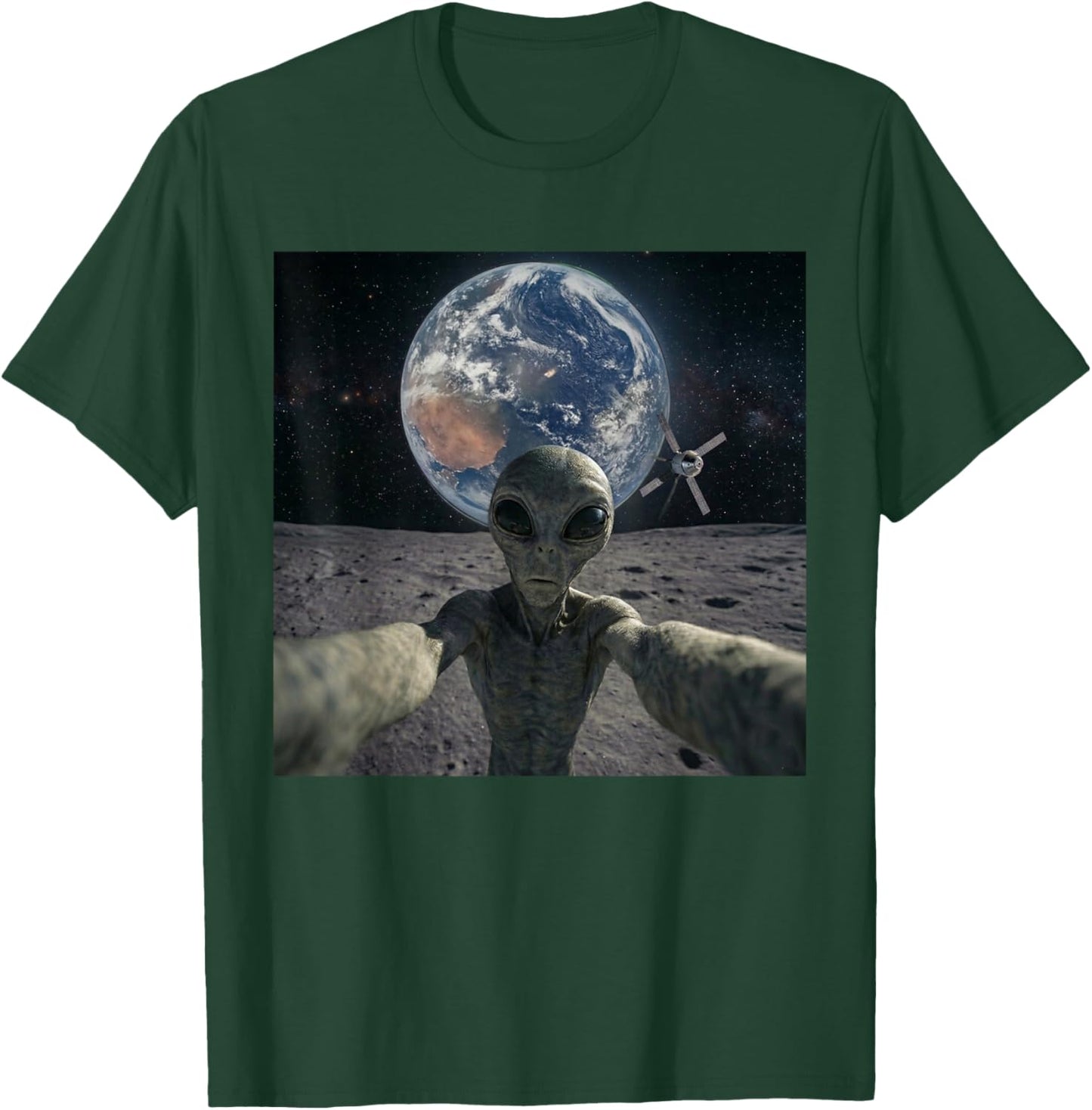 Alien Selfie from the Moon Funny Back to The Moon 2026 T-Shirt - T-Shirt | Forest