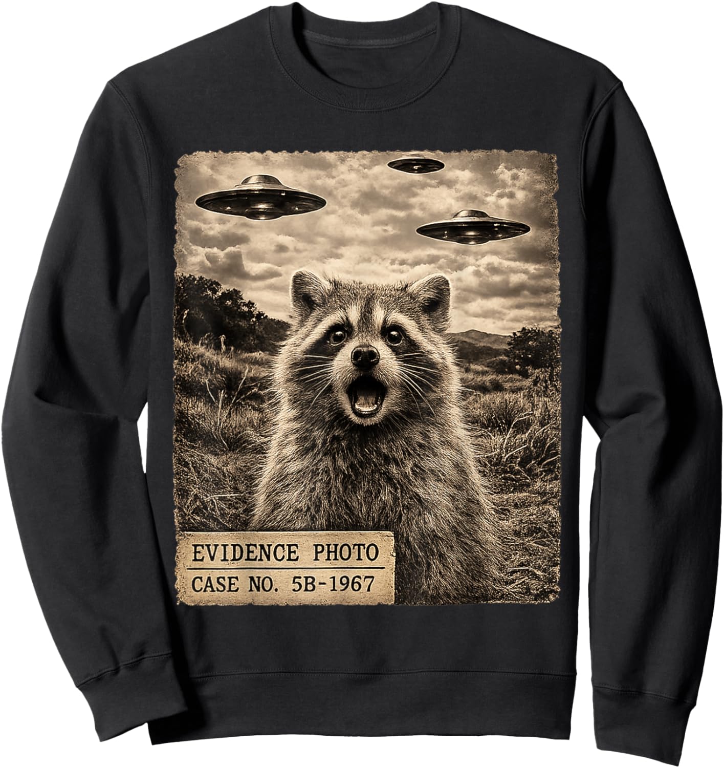 Funny Raccoon Alien UFO Evidence Photo Vintage Sweatshirt - Sweatshirt | Black
