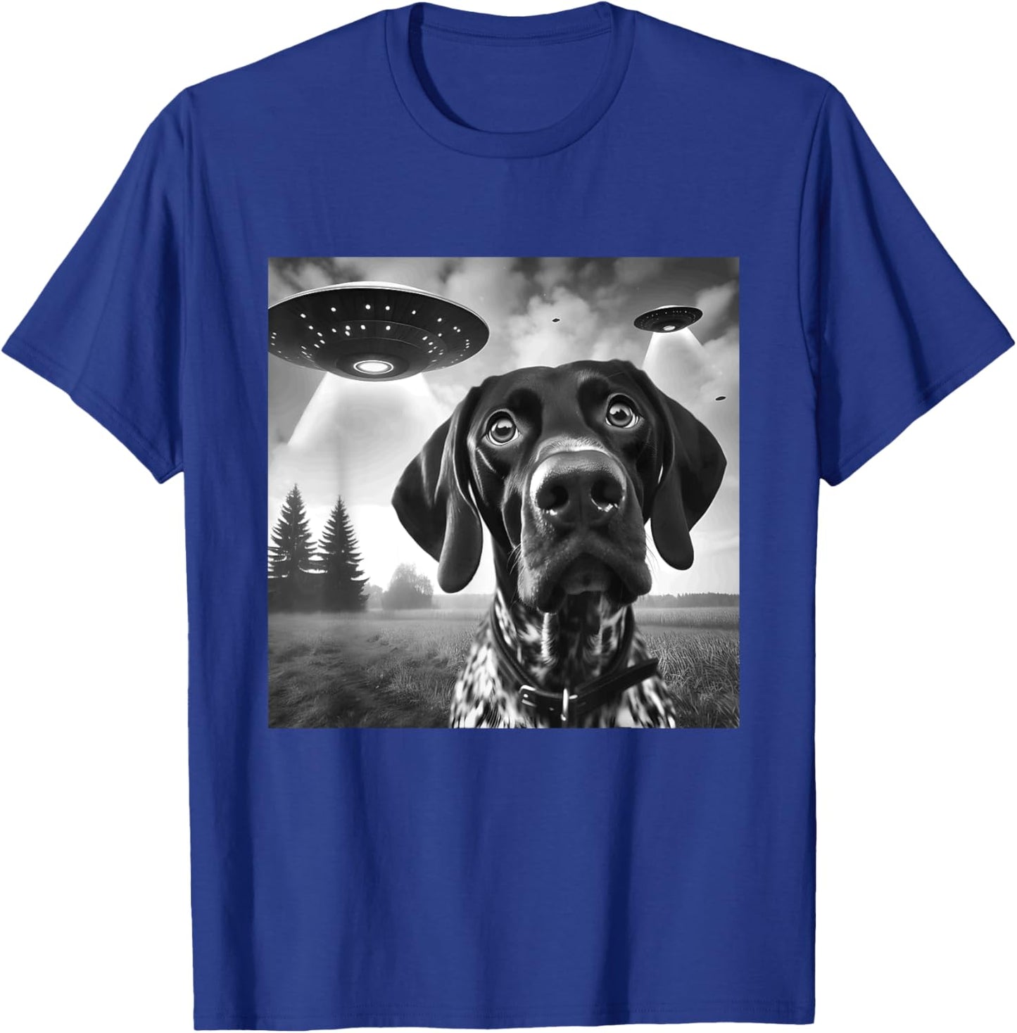 German Shorthaired Pointer Funny Selfie UFO Weird Aliens T-Shirt - T-Shirt | Royal