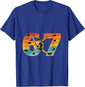 Vintage Funny 67 six Seven Rock Climbing Bouldering Retro T-Shirt - T-Shirt | Royal