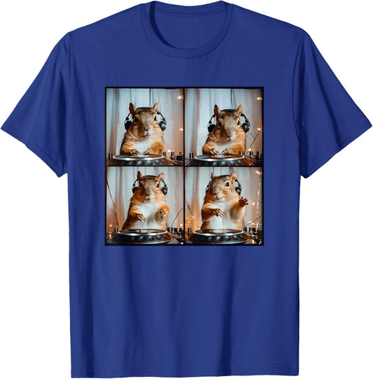 Funny Squirrel Nature Photo Animal Photobooth Squirrel Mom T-Shirt - T-Shirt | Royal