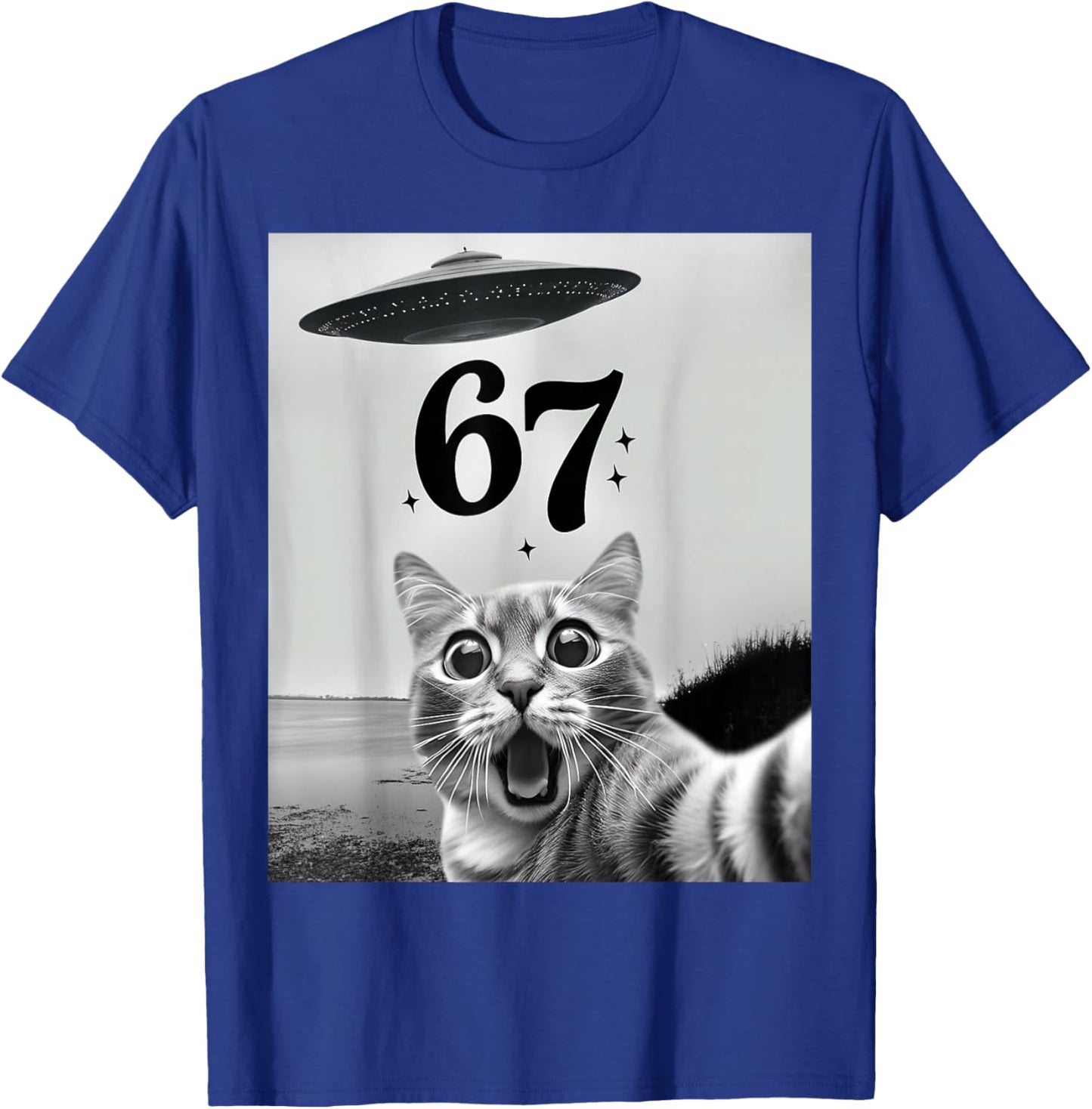 Cat Selfie with UFO and 67 Funny 6 7 Motif T-Shirt - T-Shirt | Royal