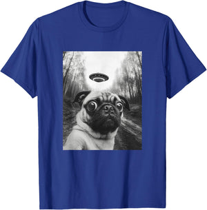 Pug UFO Meme - Funny Pug Selfie with UFO T-Shirt - T-Shirt | Royal