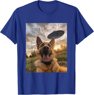 German Shepherd Dog Selfie with UFOs Aliens Funny Graphic T-Shirt - T-Shirt | Royal