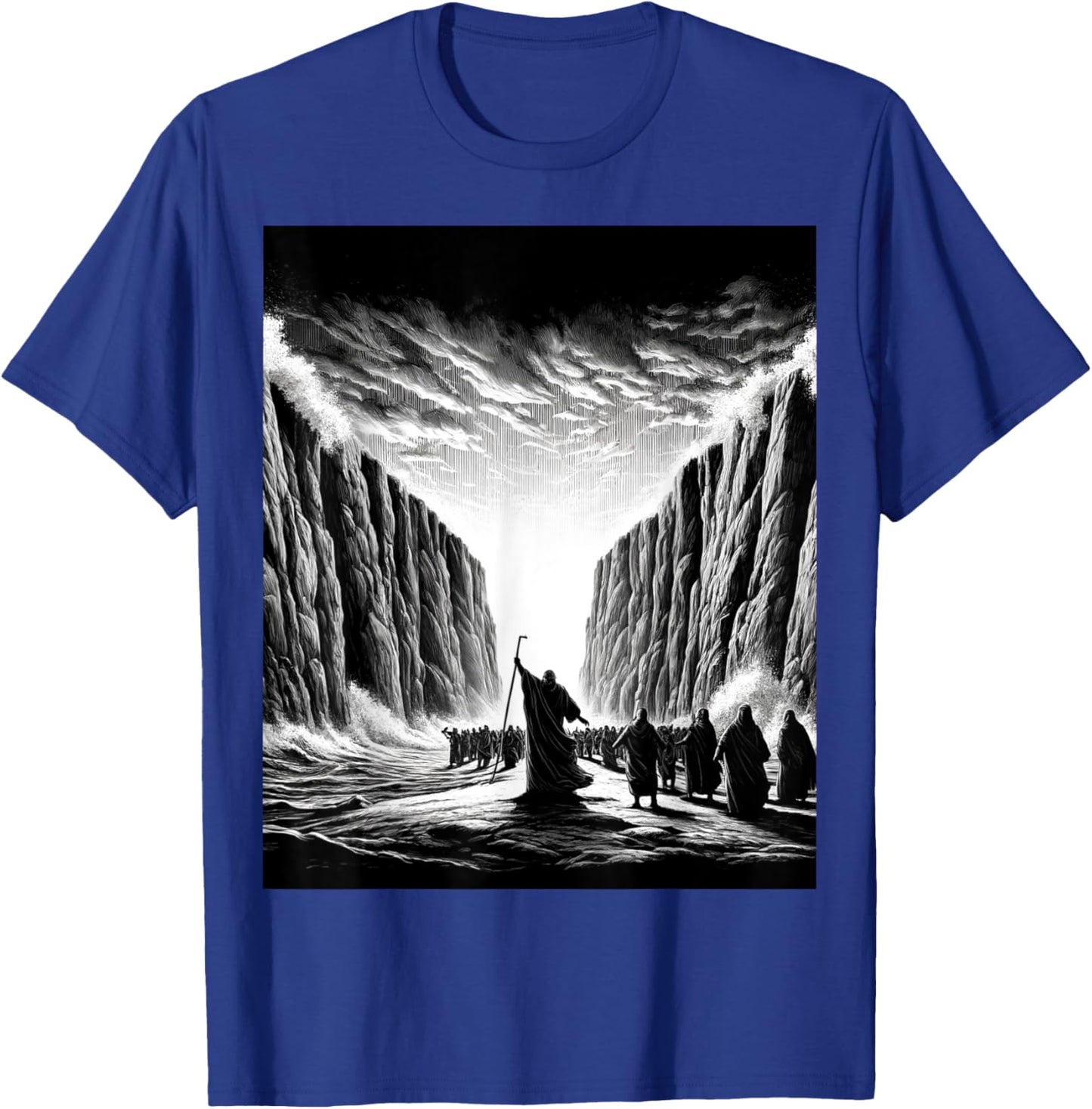 Moses parting the Red Sea with the Israelites T-Shirt - T-Shirt | Royal