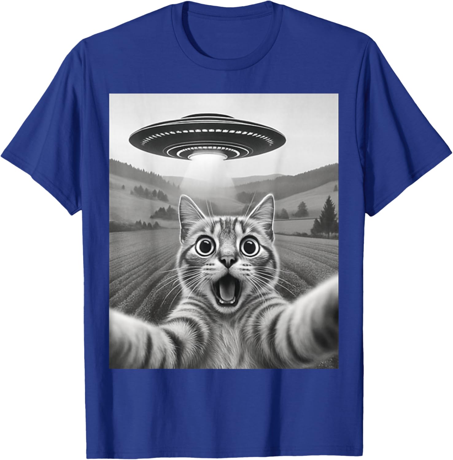 Cat Selfie with Alien UFO Funny Gift Men Women T-Shirt - T-Shirt | Royal