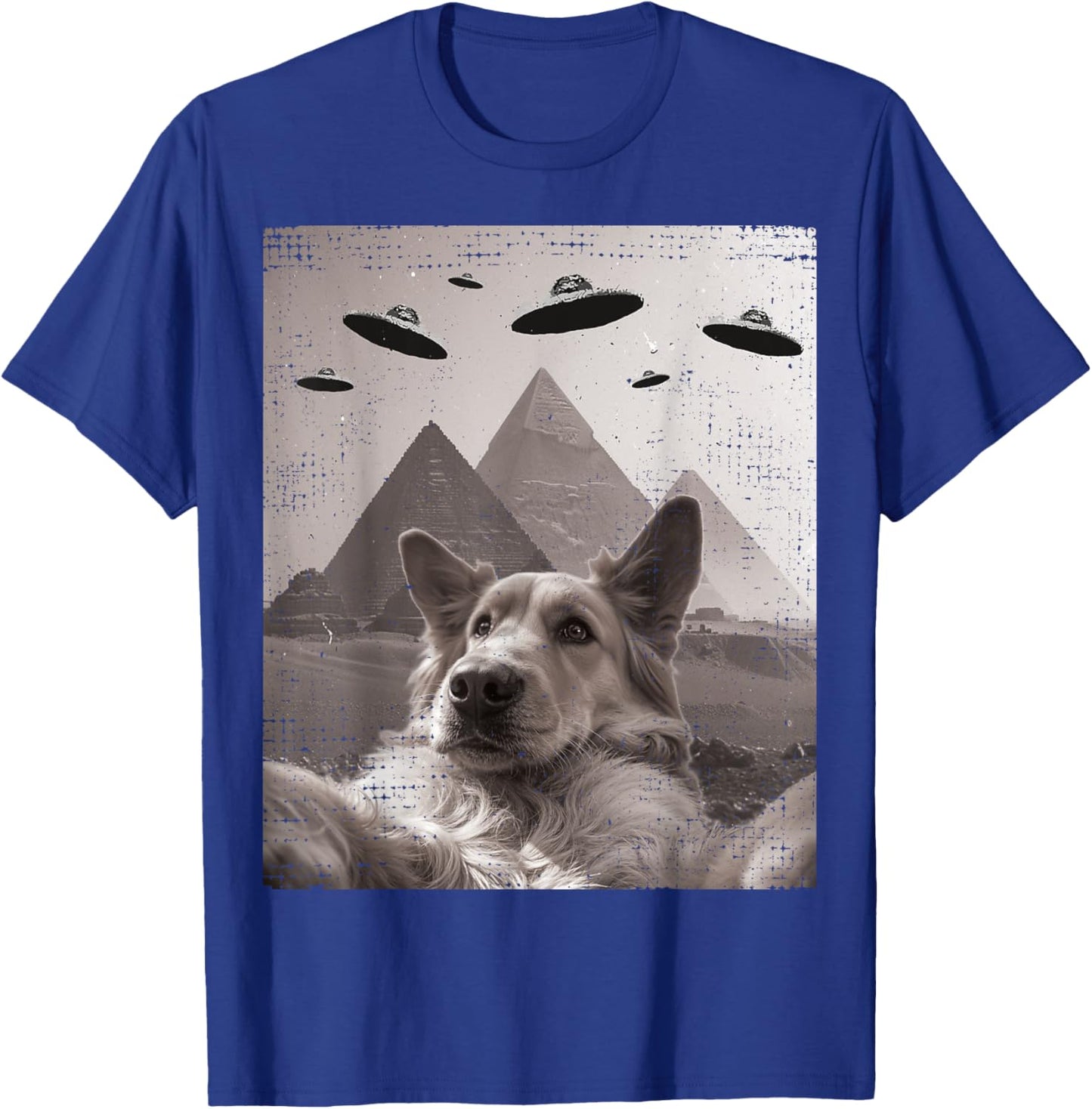 Dog UFO Meme - Funny Golden Retriever Dog Selfie with UFOs T-Shirt - T-Shirt | Royal