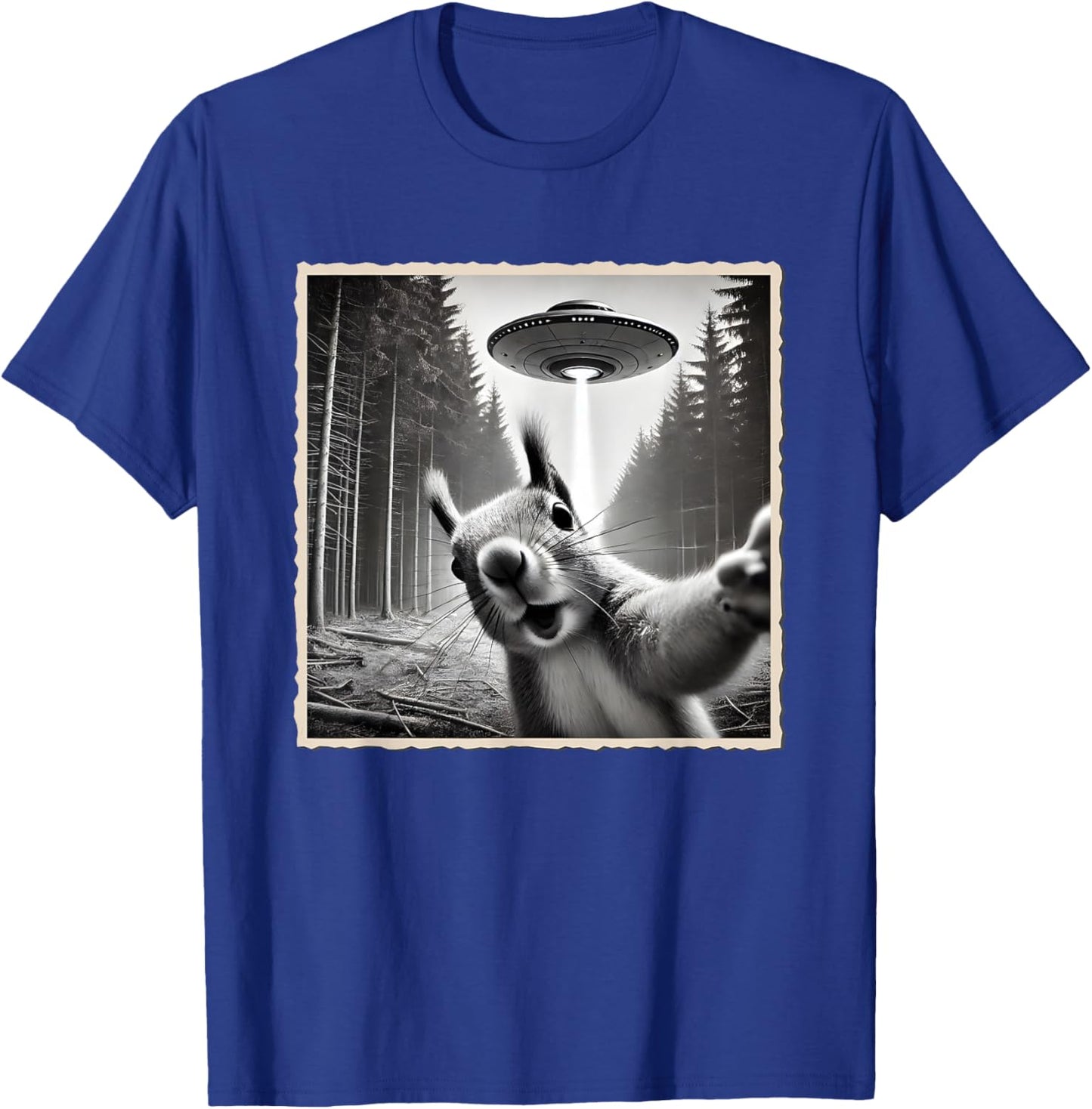 Squirrel Selfie With UFO | Funny Squirrel T-Shirt - T-Shirt | Royal