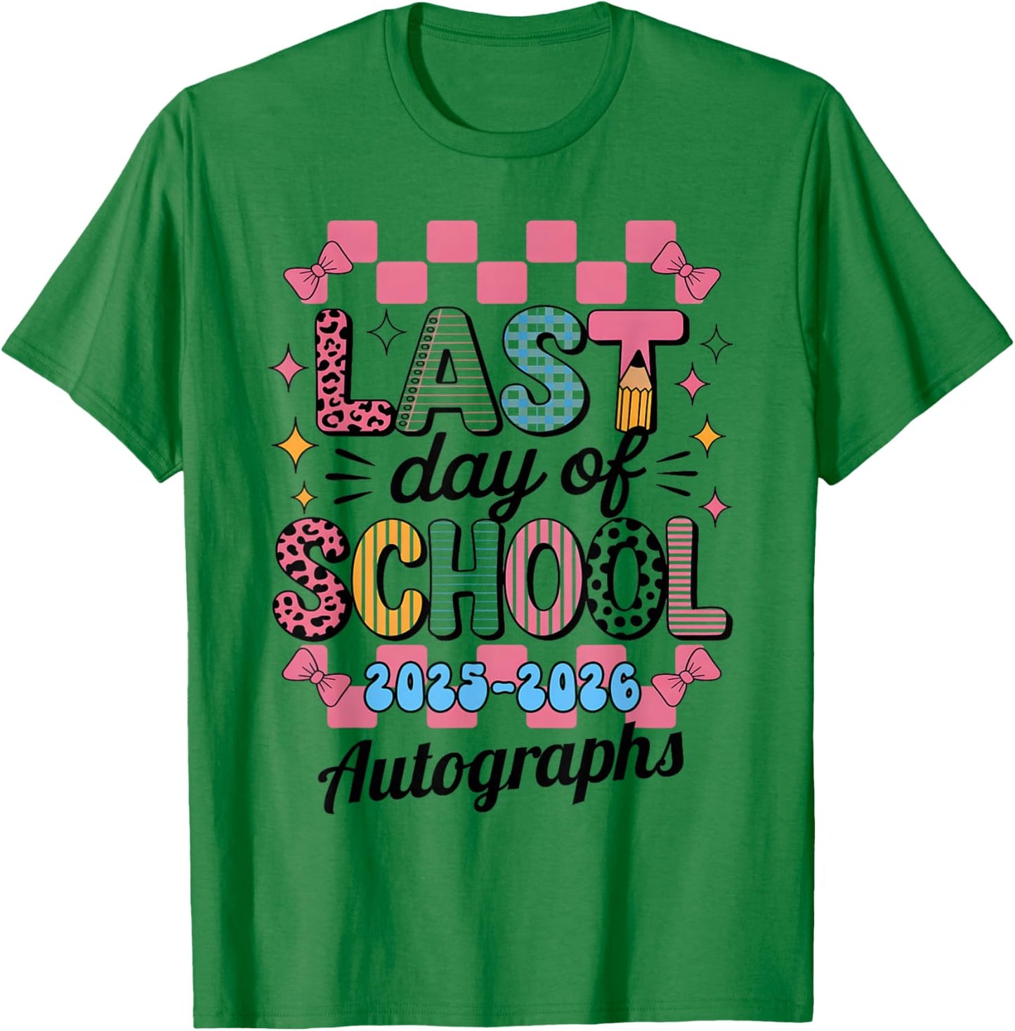 Class of 2026 Last Day School Write Autograph Class Keepsake T-Shirt - T-Shirt | Irish Green