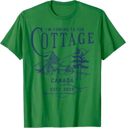 J'arrive au Cottage Canada Estd. 2025 Retro Vintage T-Shirt - T-Shirt | Irish Green