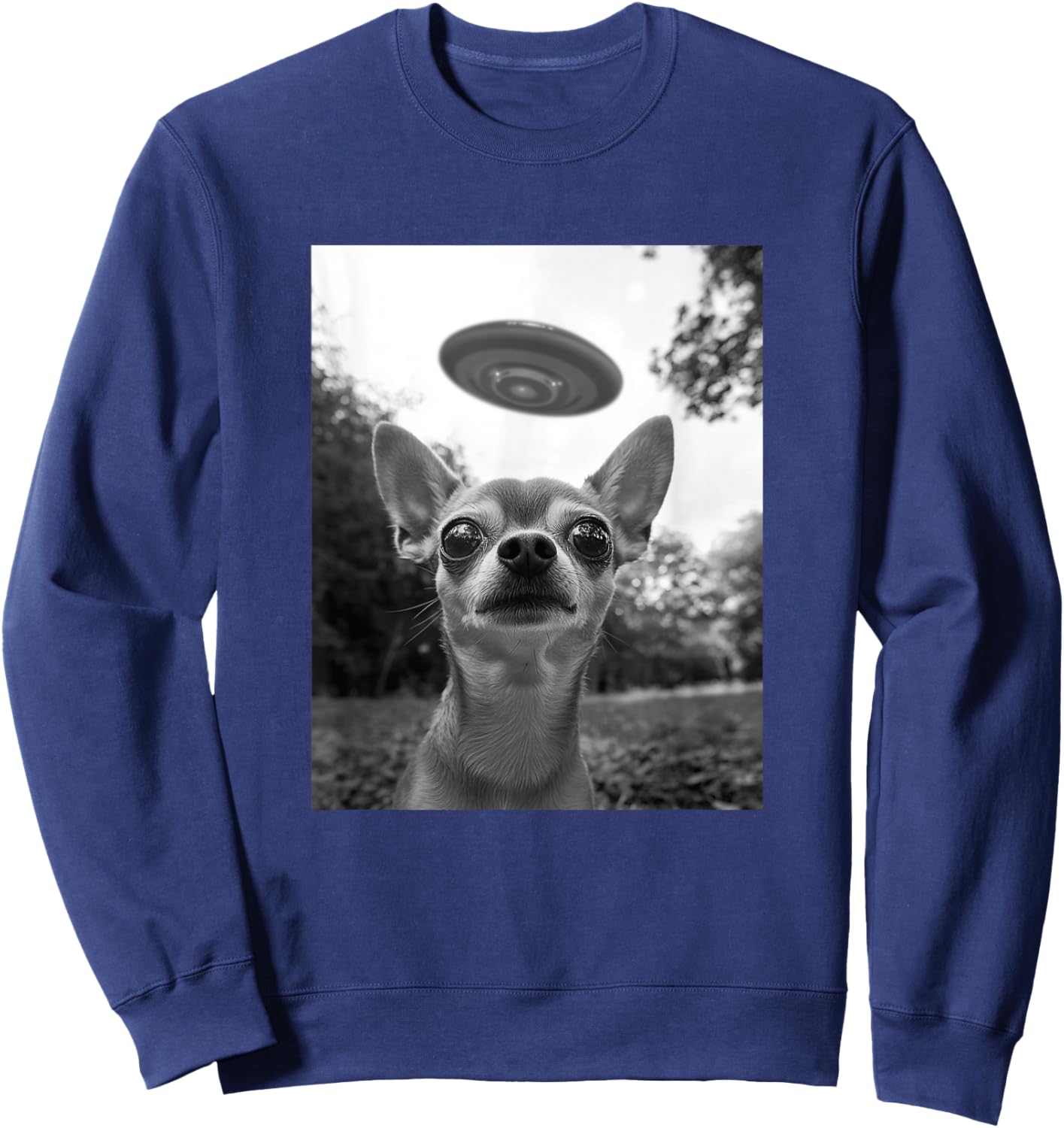 Chihuahua Selfie With Alien UFO Sweatshirt - Sweatshirt | Navy