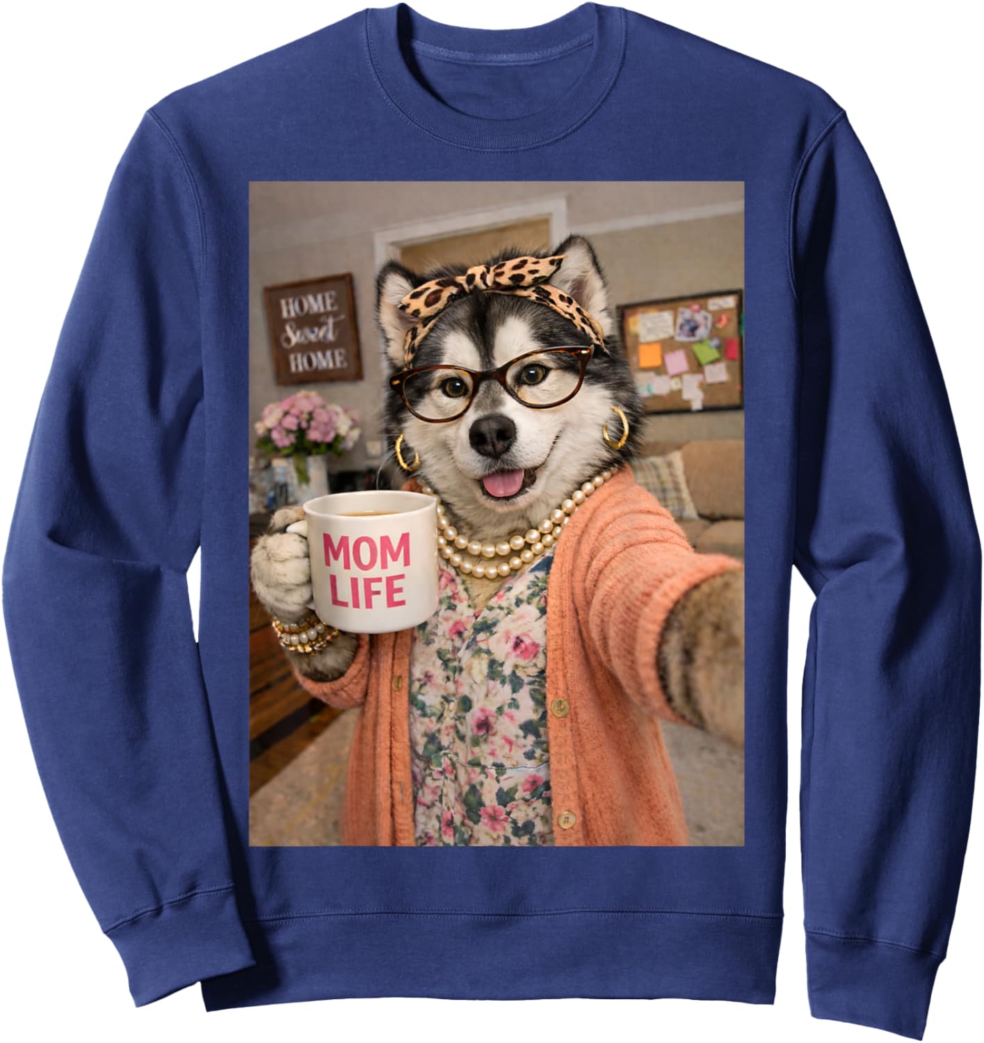 Alaskan Malamute Selfie Humor Show Love to Mom Mama Mommy! Sweatshirt - Sweatshirt | Navy