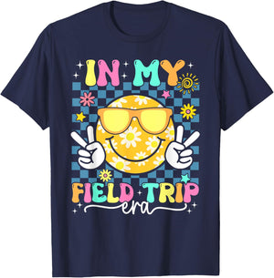 In My Field Trip Era Retro Groovy Smile Face Field Day 2025 T-Shirt - T-Shirt | Navy