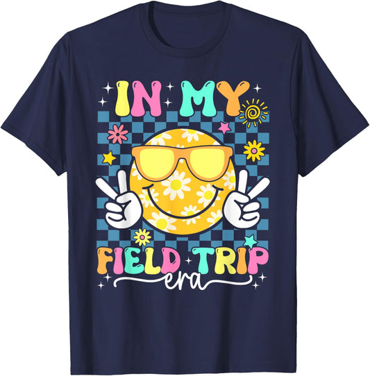In My Field Trip Era Retro Groovy Smile Face Field Day 2025 T-Shirt - T-Shirt | Navy