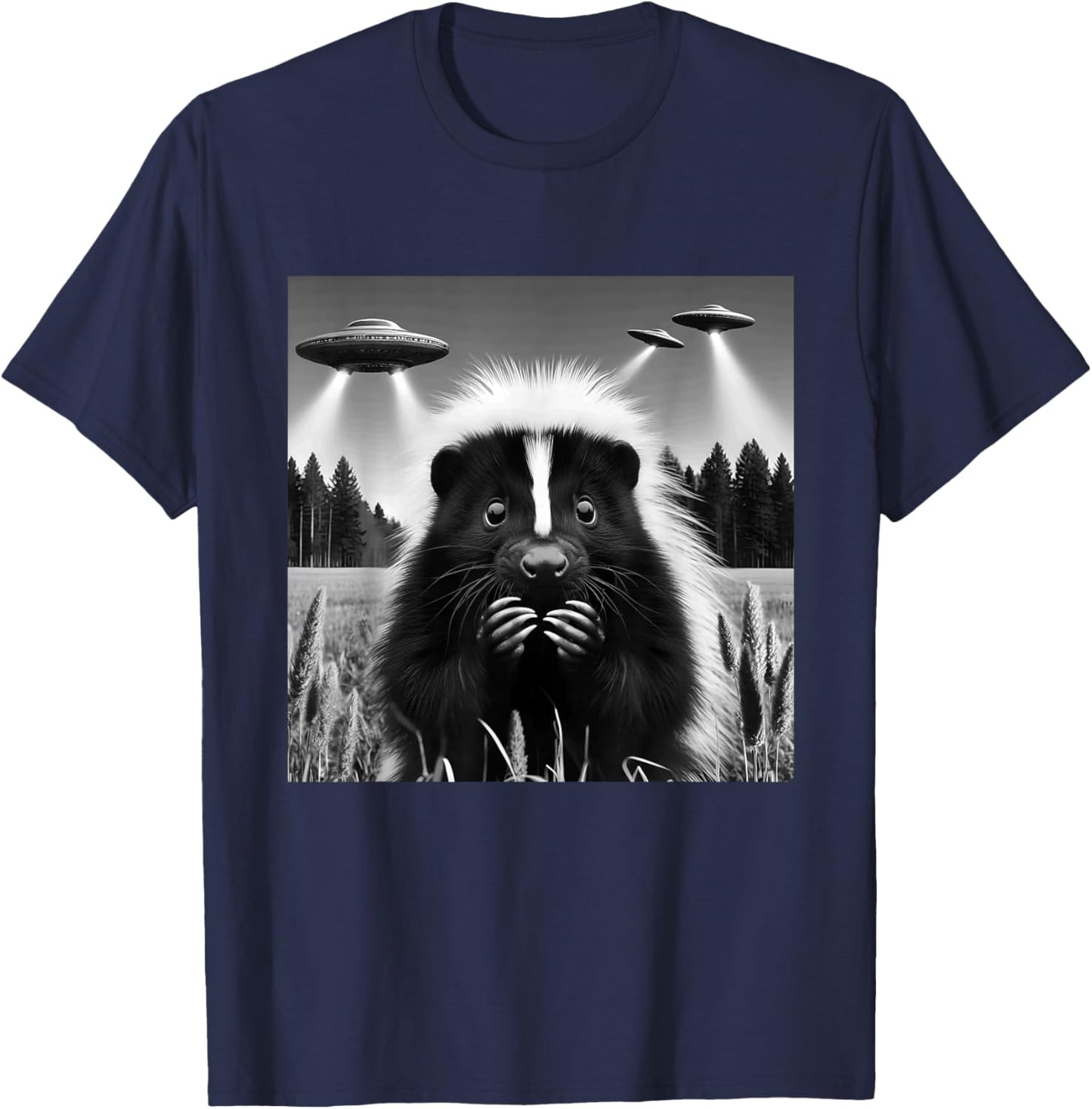 Skunk Funny Graphic Selfie with UFOs Weird Aliens T-Shirt - T-Shirt | Navy