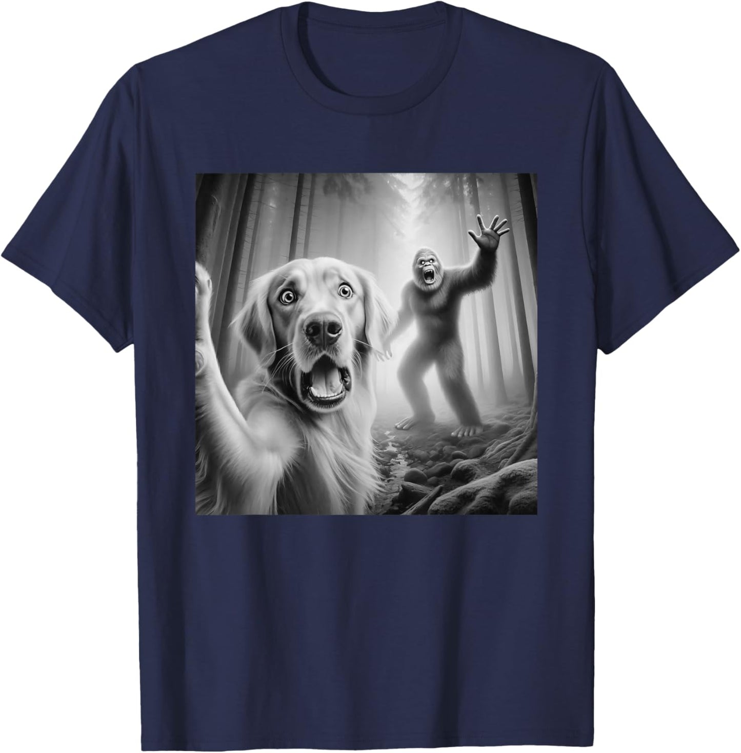 Funny Golden retriever Selfie with bigfoot sasquatch T-Shirt - T-Shirt | Navy