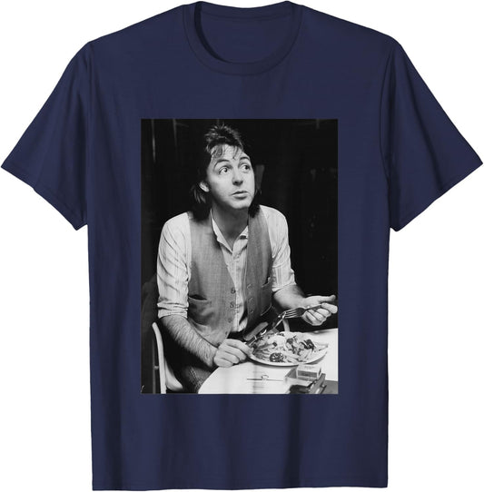 The Beatles: Sir Paul McCartney Eating Wings 1977 T-Shirt - T-Shirt | Navy