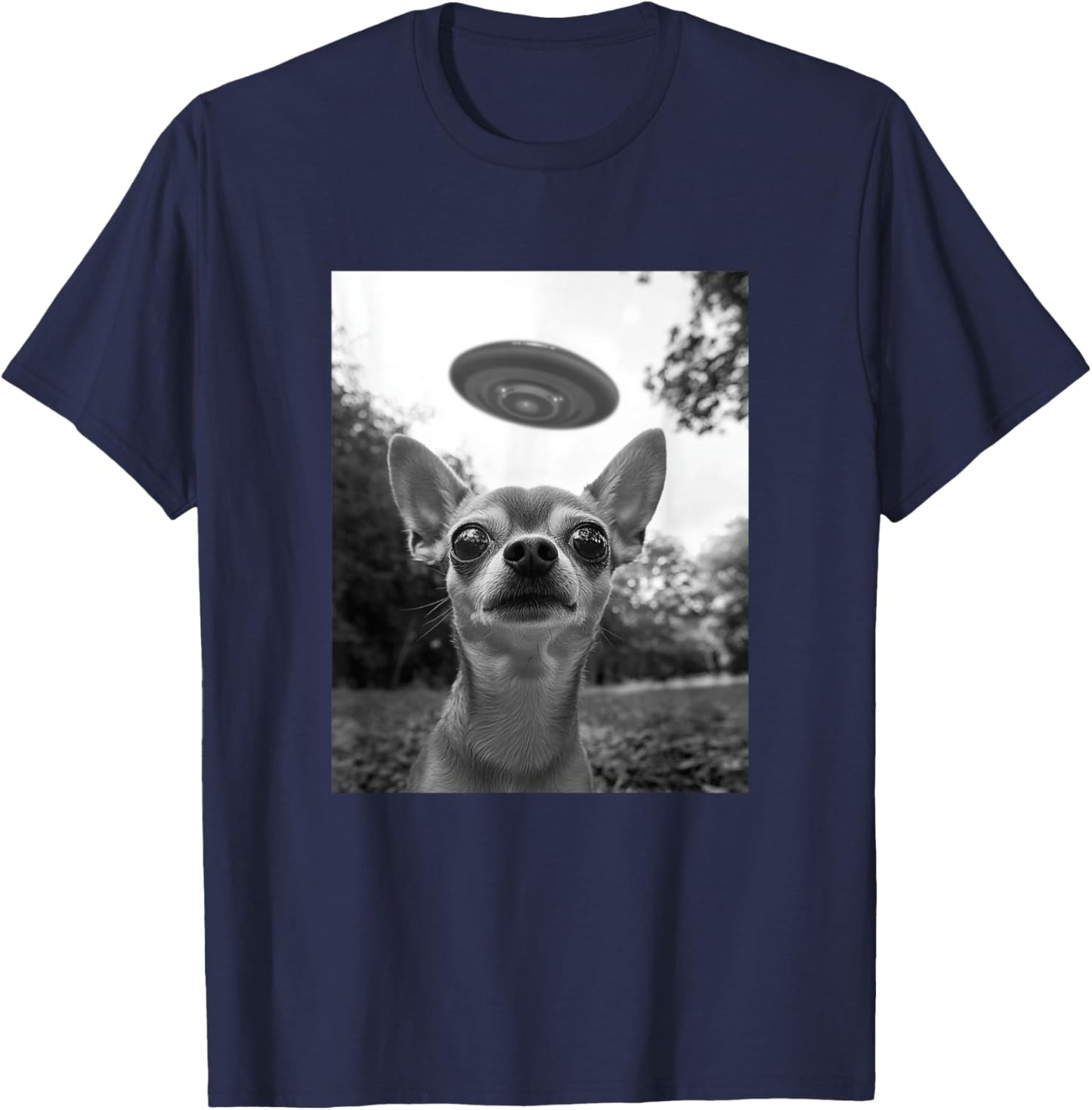Chihuahua Selfie With Alien UFO T-Shirt - T-Shirt | Navy