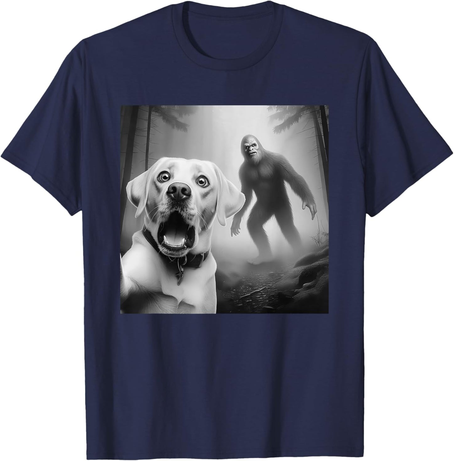Funny Labrador retriever Selfie with bigfoot sasquatch T-Shirt - T-Shirt | Navy
