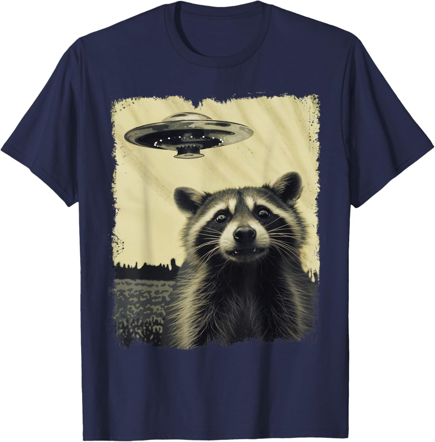 Racoon with UFO Retro Vintage Uncanny Alien UFO T-Shirt - T-Shirt | Navy
