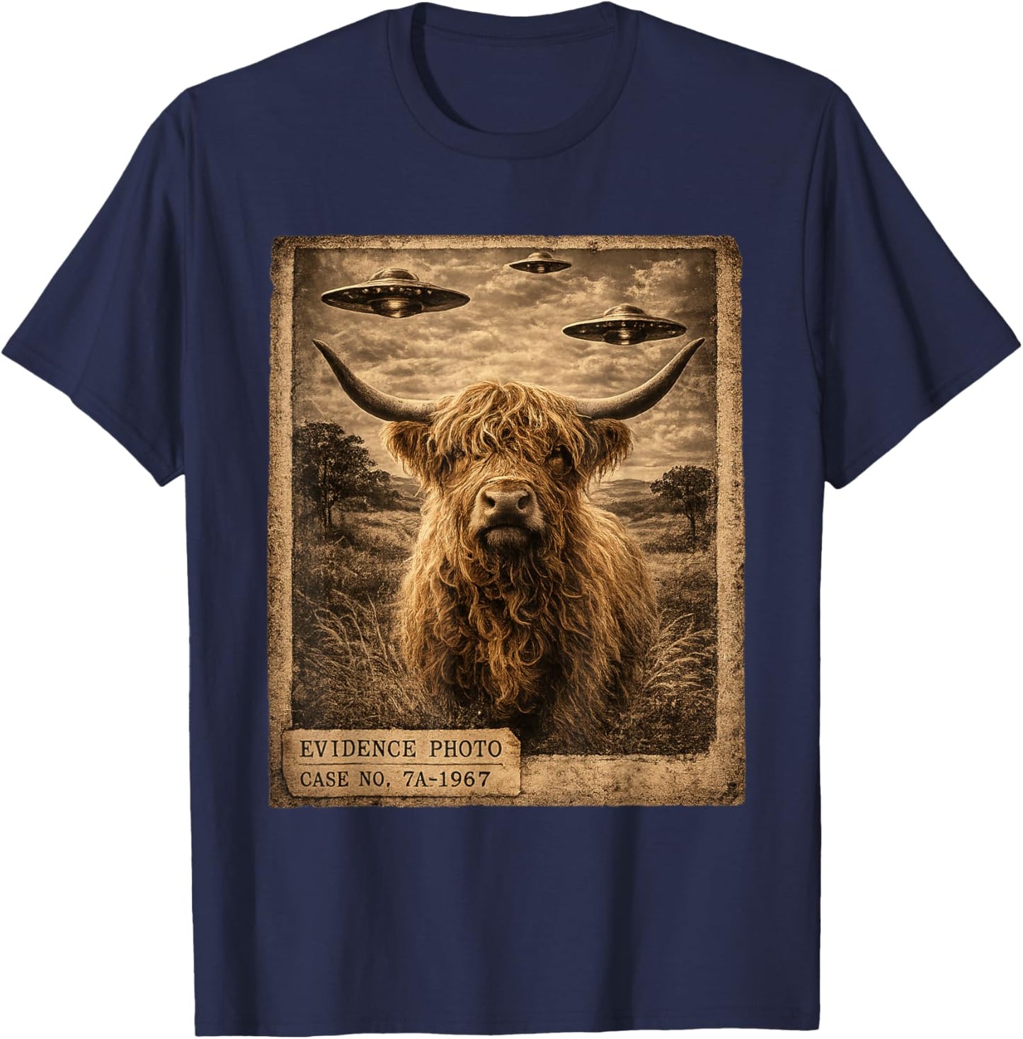 Highland Cow Alien UFO Alien UFO Evidence Photo Vintage T-Shirt - T-Shirt | Navy