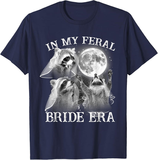 Funny In My Feral Bride Era 3 Raccoon Moon Howling Retro T-Shirt - T-Shirt | Navy