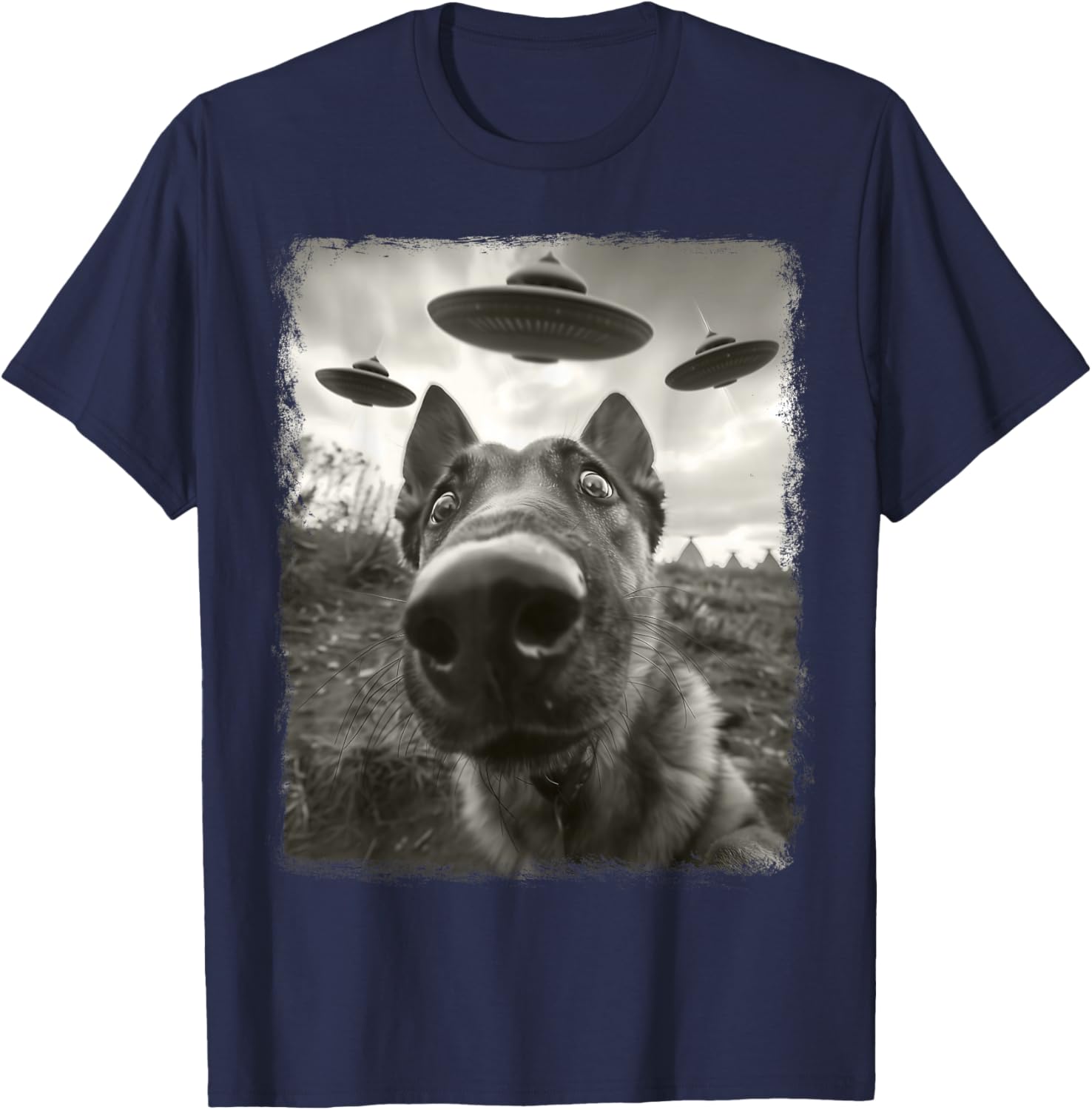 German Shepherd Dog UFO Alien Extraterrestrial Selfie T-Shirt - T-Shirt | Navy