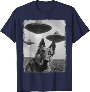 German Shepherd Dog UFO Alien Extraterrestrial Selfie T-Shirt - T-Shirt | Navy