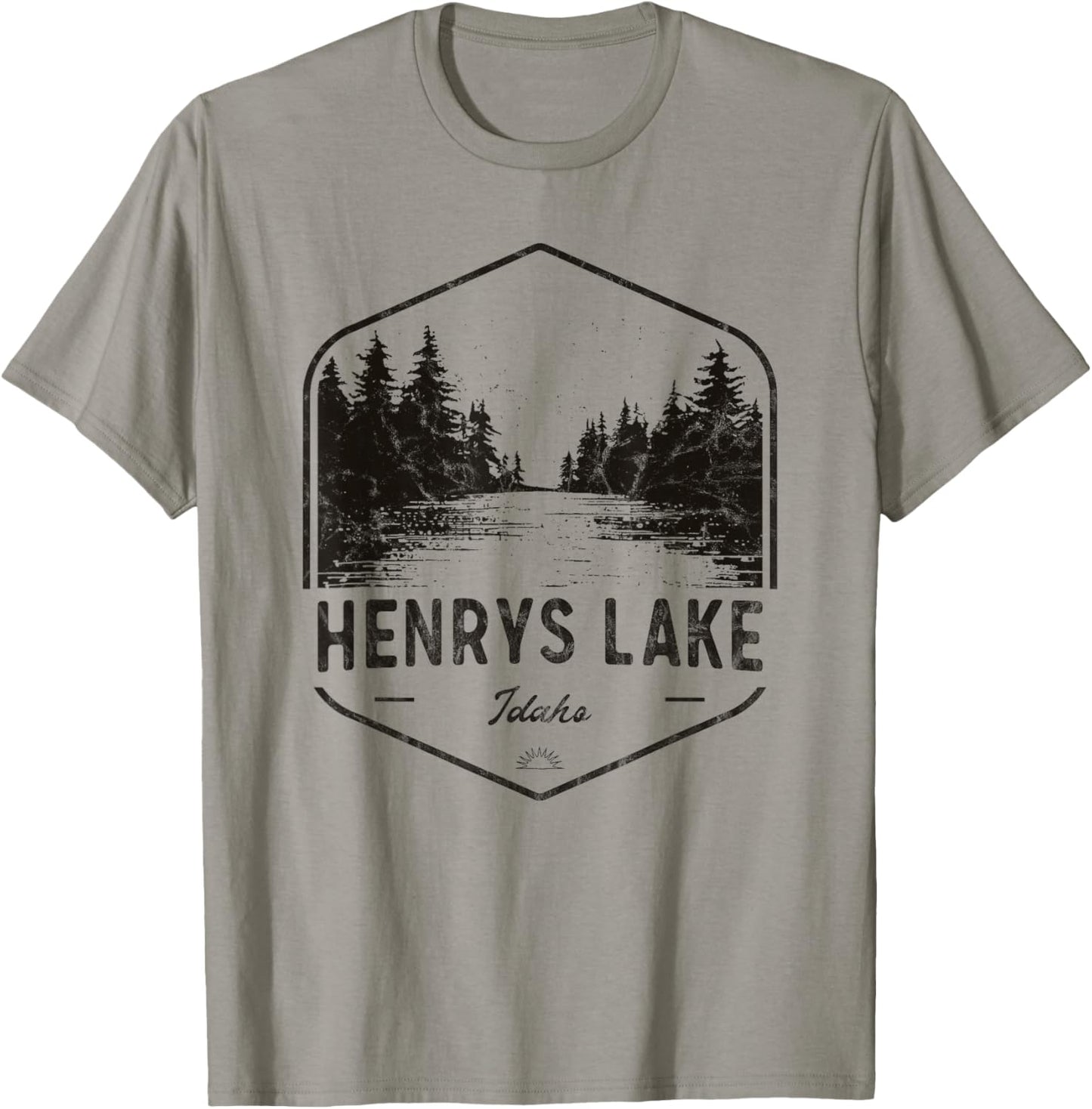 Henrys Lake Idaho Outdoors Vintage T-Shirt - T-Shirt | Sand