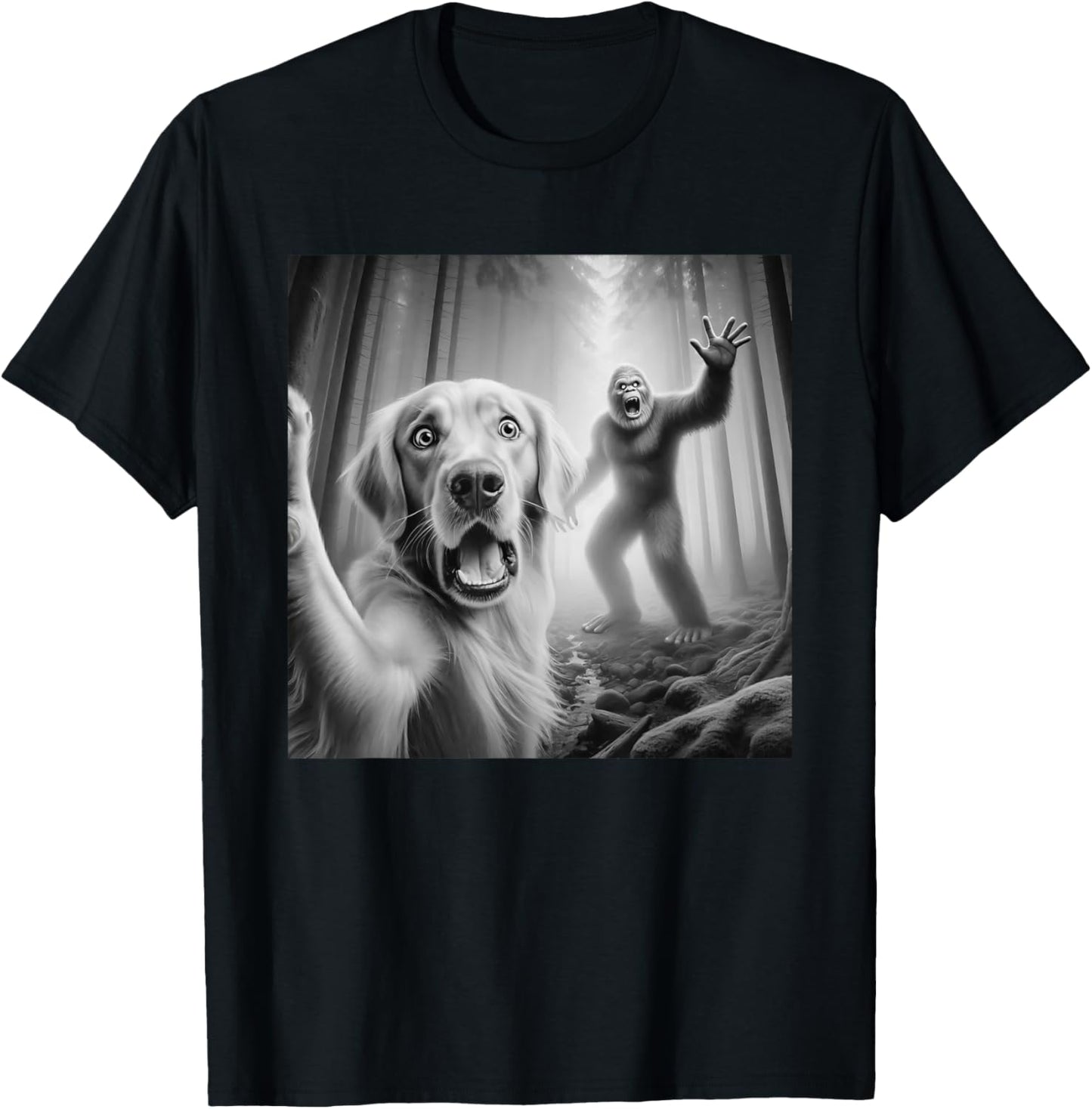 Funny Golden retriever Selfie with bigfoot sasquatch T-Shirt - T-Shirt | Black