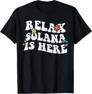 Rétro Groovy Relax Solana is Here Nom Amusant pour la fête des mères T-Shirt - T-Shirt | Black
