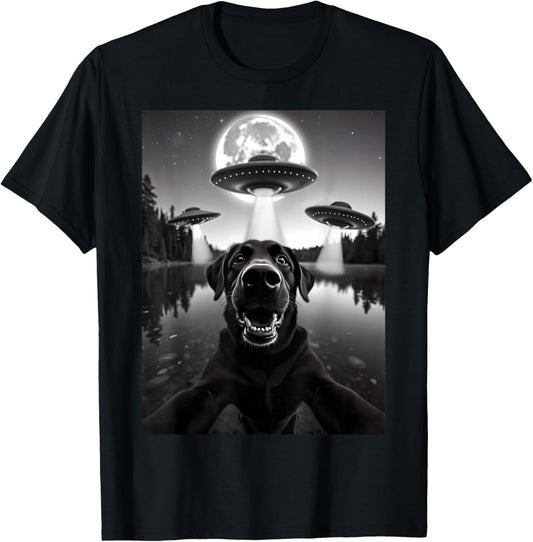 Funny Black Lab Labrador Dog Selfie with UFOs Weird Aliens T-Shirt - T-Shirt | Black