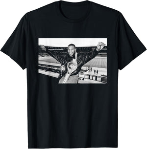 Mike Tyson Heavyweight Boxing World Champion At Wembley 1987 T-Shirt - T-Shirt | Black