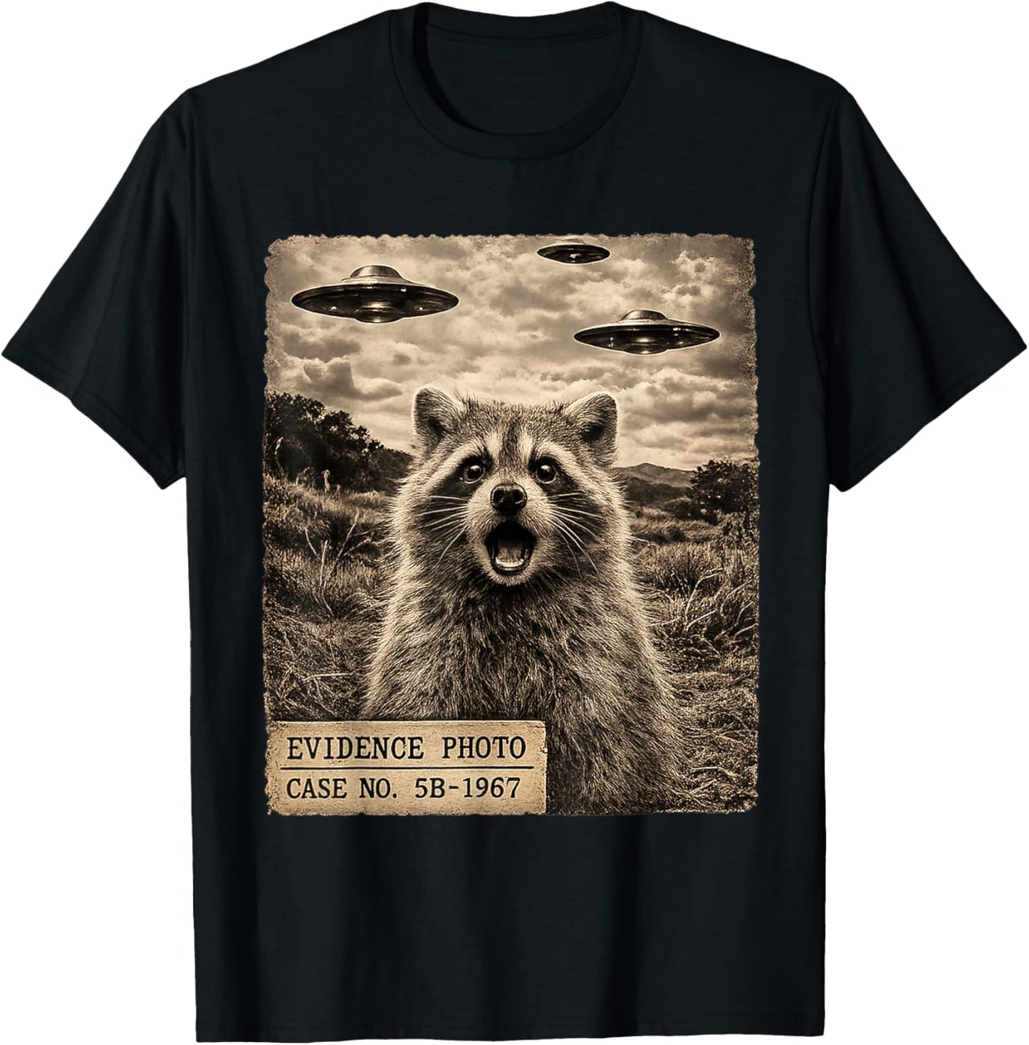 Funny Raccoon Alien UFO Evidence Photo Vintage T-Shirt - T-Shirt | Black