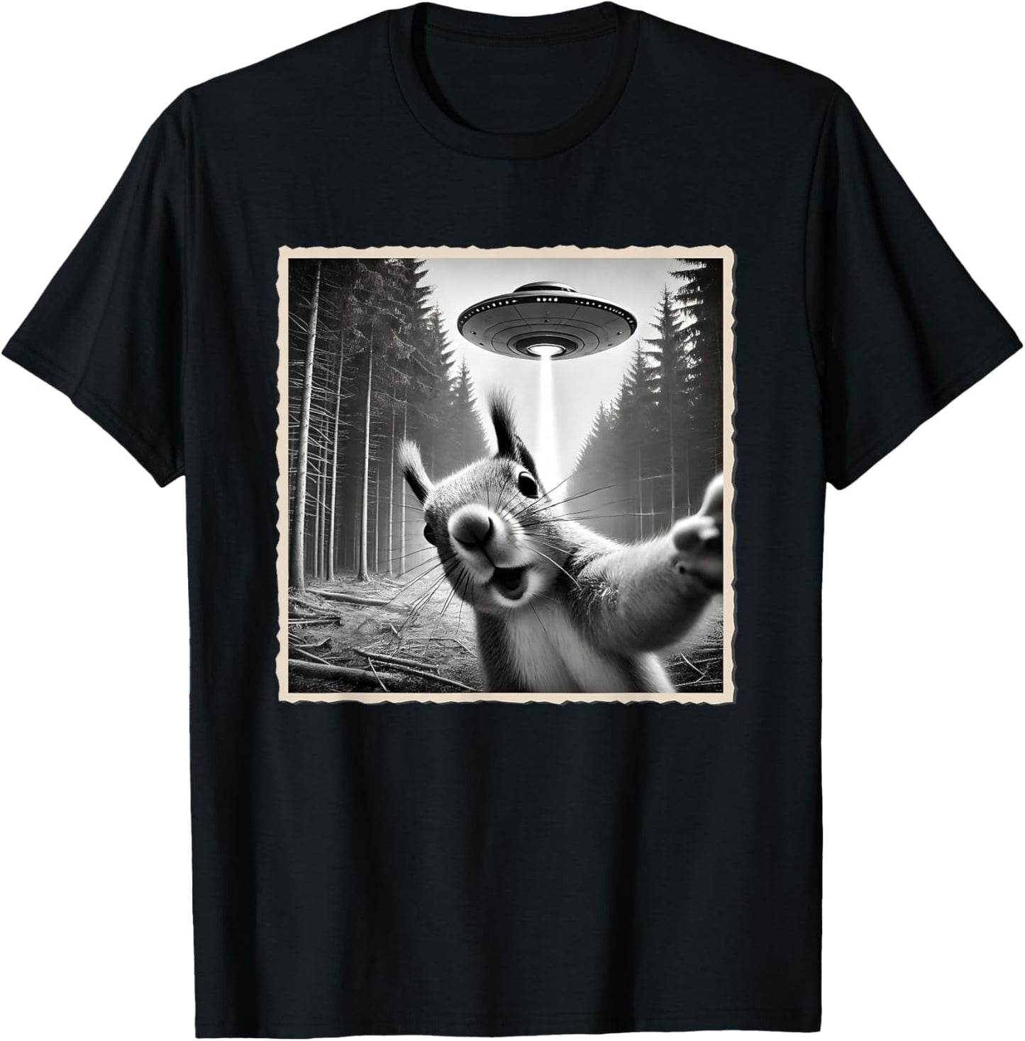 Squirrel Selfie With UFO | Funny Squirrel T-Shirt - T-Shirt | Black